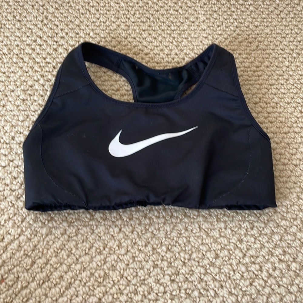 XS women’s nike black sports bra
